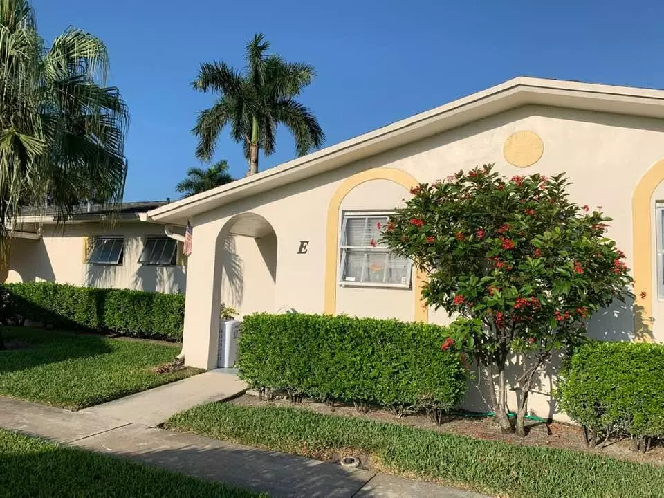 West Palm Beach, FL 33415,2658 E E Emory DR E