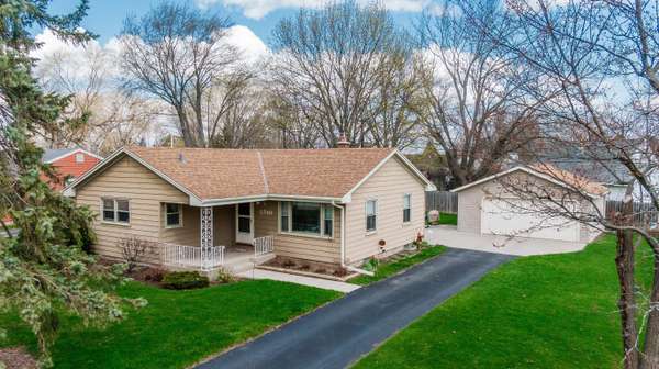 5340 W Rose St, Brown Deer, WI 53223