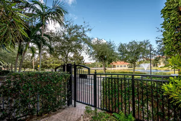 Palm Beach Gardens, FL 33410,2446 San Pietro CIR