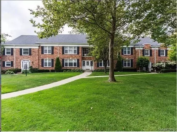 Bloomfield Hills, MI 48301,1550 TRAILWOOD PATH  84