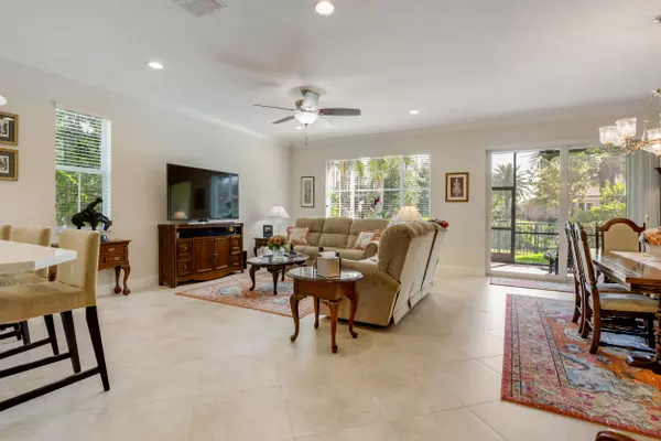 Wellington, FL 33414,120 Sword Fern PL