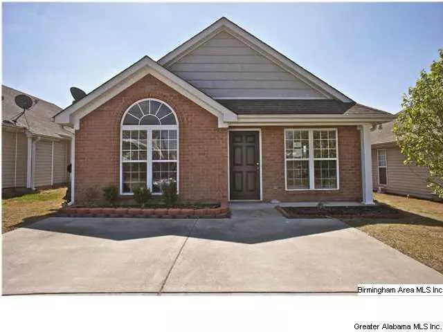 2166 VILLAGE LN, Calera, AL 35040