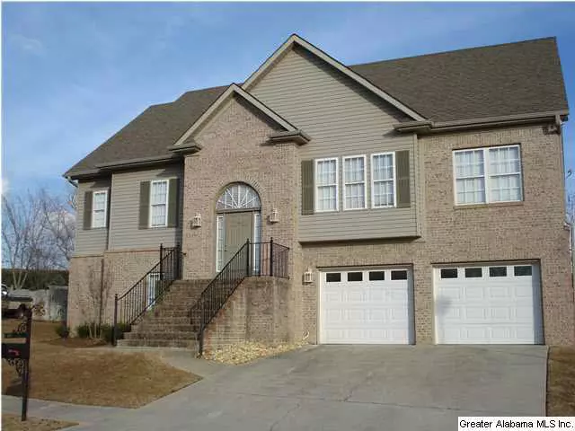 309 WATERFORD COVE TRL, Calera, AL 35040