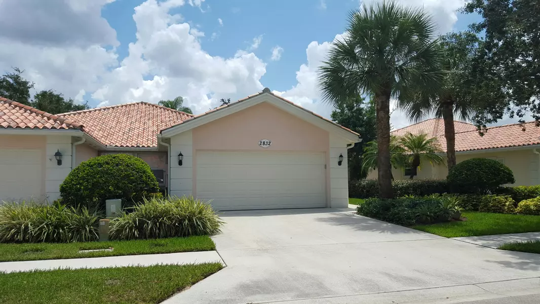 2832 Livingston LN, West Palm Beach, FL 33411