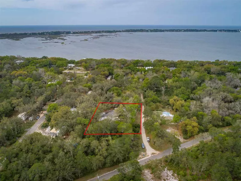 653 Oak Street, Alligator Point, FL 32346