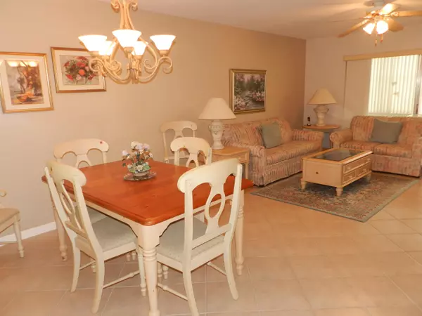 Royal Palm Beach, FL 33411,12013 Greenway Village South 107