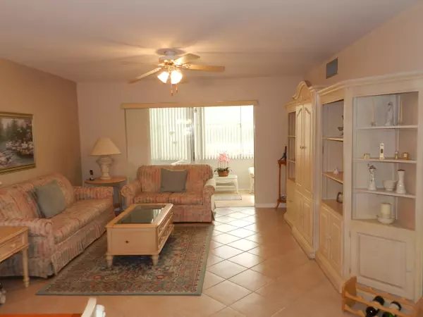 Royal Palm Beach, FL 33411,12013 Greenway Village South 107