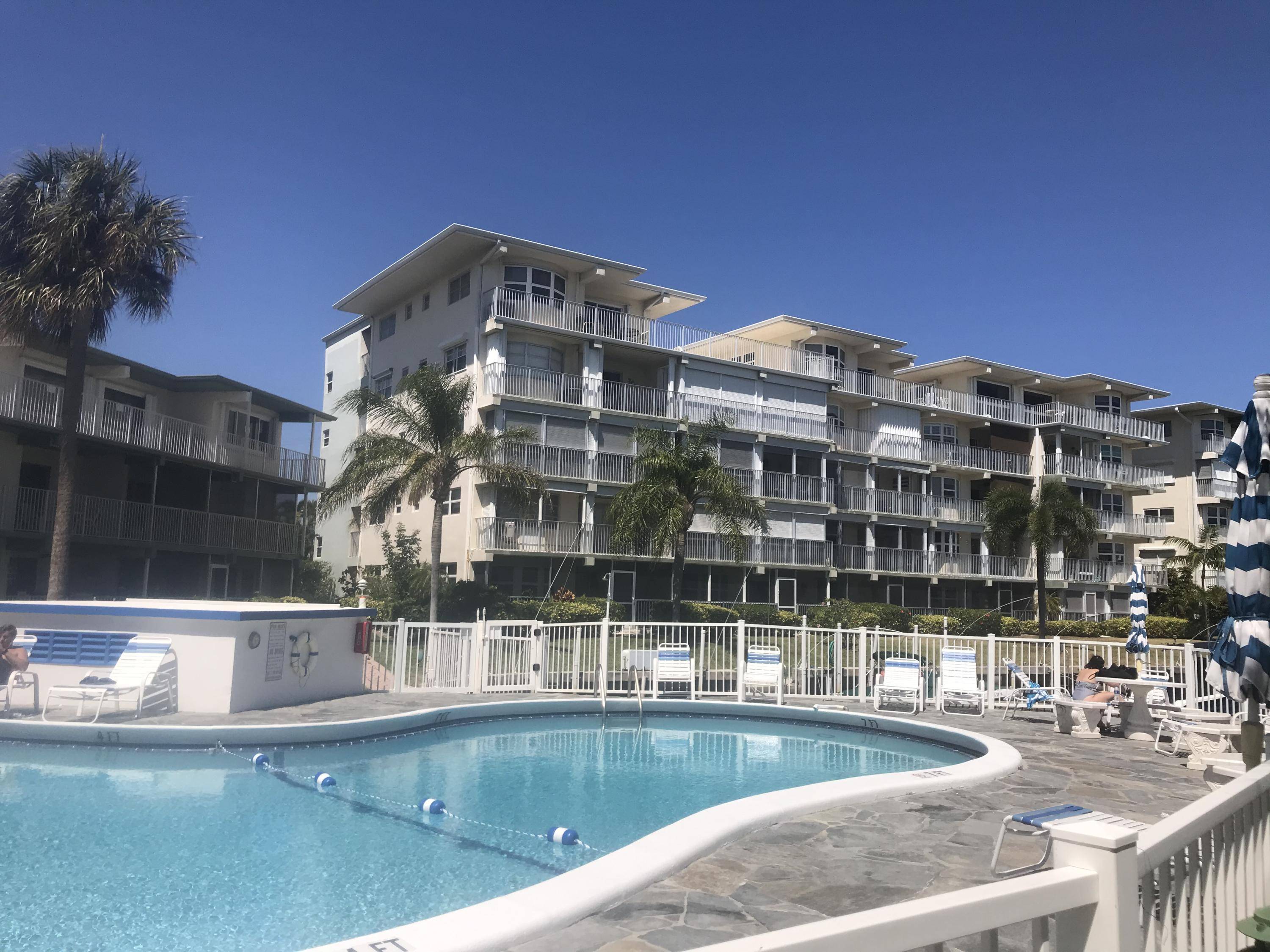 1445 SE 15th CT 203,  Deerfield Beach,  FL 33441