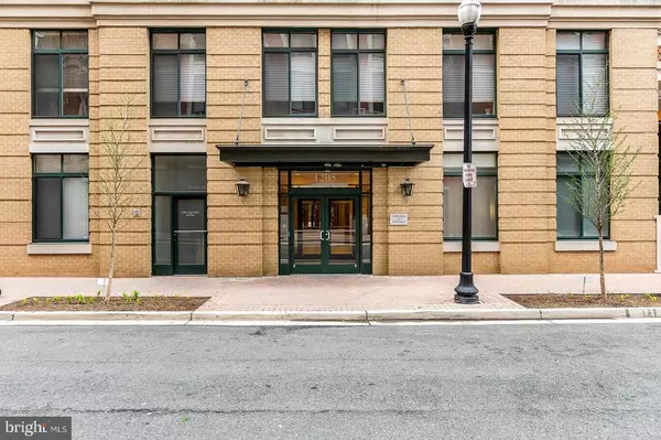 Arlington, VA 22201,1205 N GARFIELD ST #304