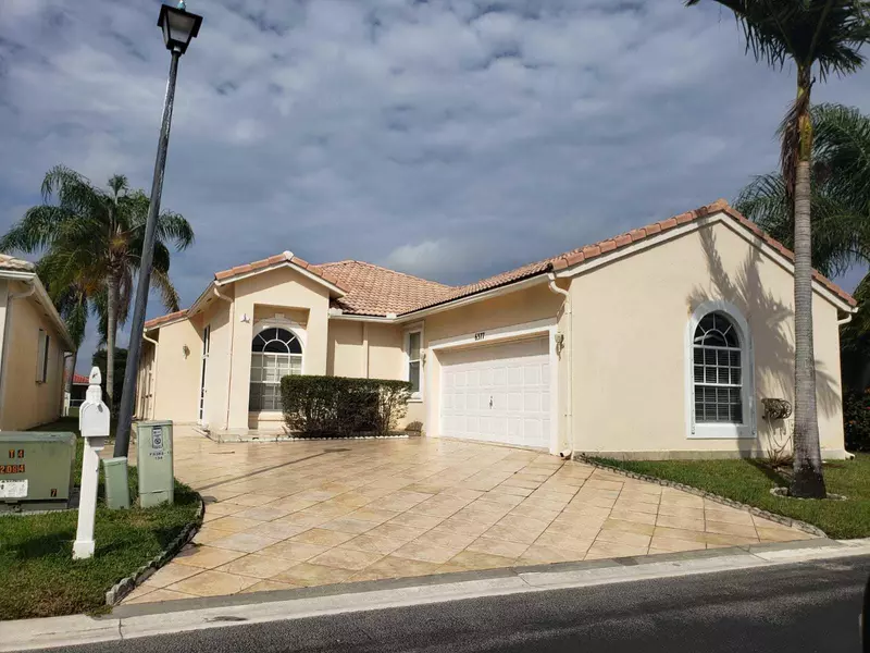 6377 Coolidge CT, Boynton Beach, FL 33437