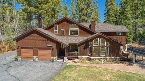 11090 Palisades Drive, Truckee, CA 96161