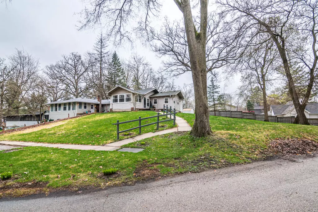 Bloomfield, WI 53128,W155 Hilltop Rd