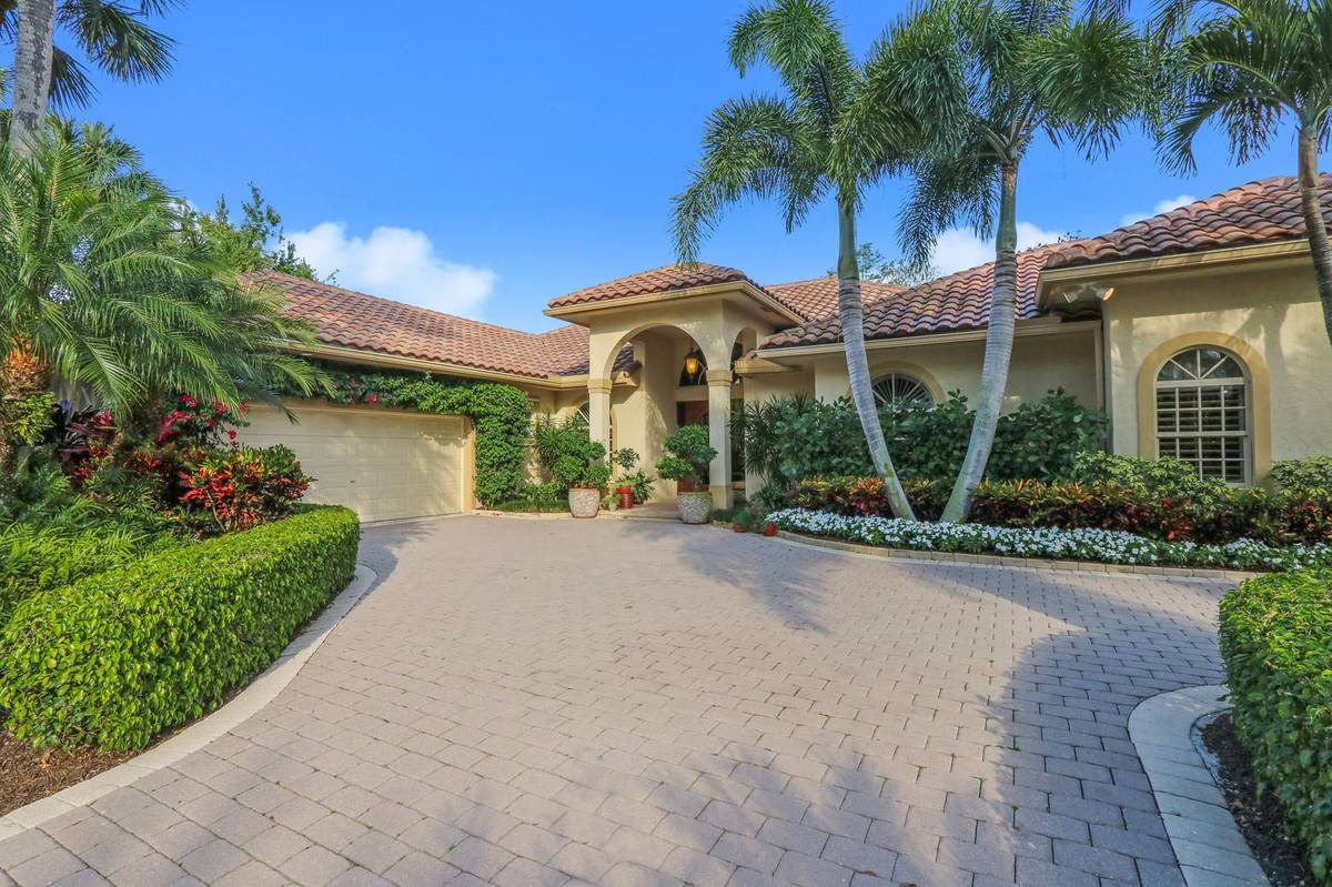 Palm Beach Gardens, FL 33418,16 Cayman PL