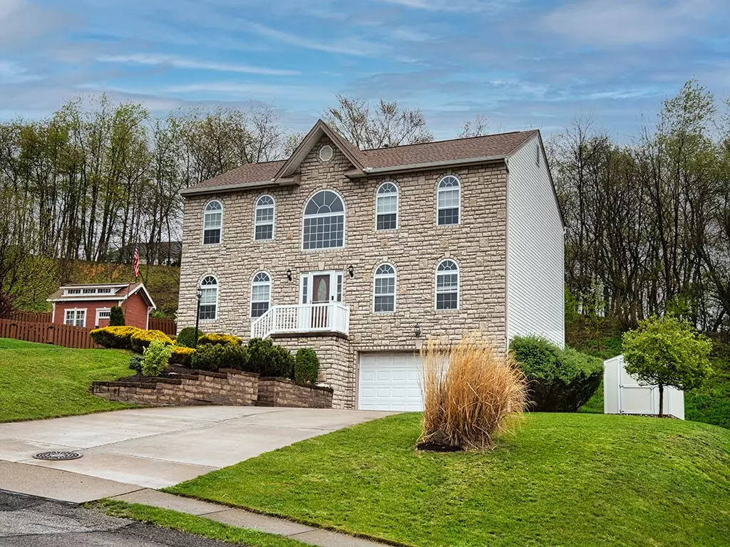 Baden, PA 15005,251 Dogwood Cir