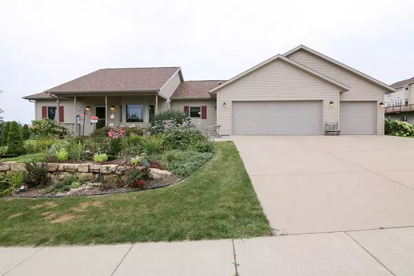 100 E Gonstead Rd, Mount Horeb, WI 53572