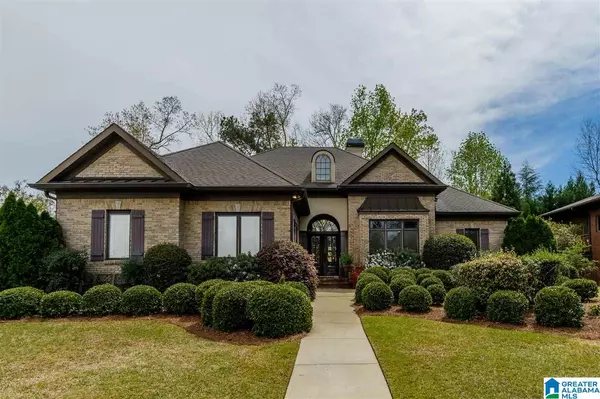 4013 MARTHA CIR, Vestavia Hills, AL 35243