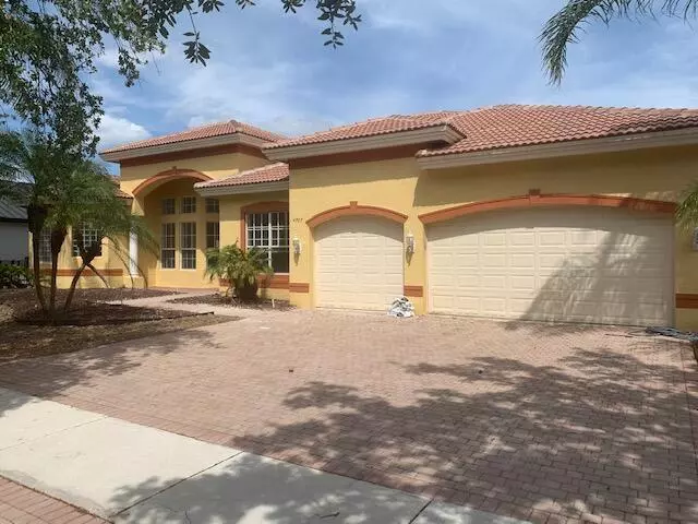 4767 SW 195 TER, Miramar, FL 33029