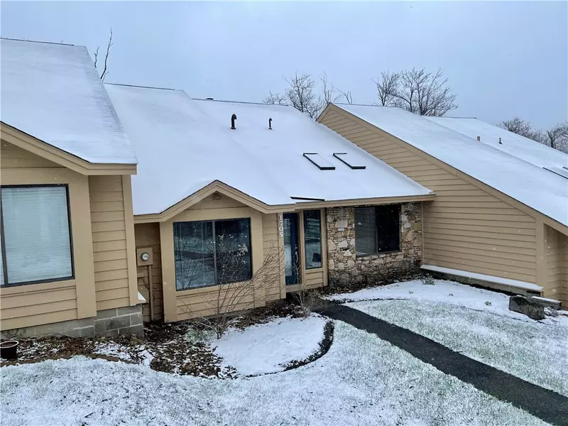 1705 Snowfield Run, Hidden Valley, PA 15502