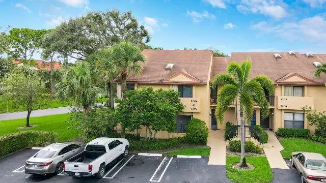 3202 Perimeter DR 2111, Greenacres, FL 33467