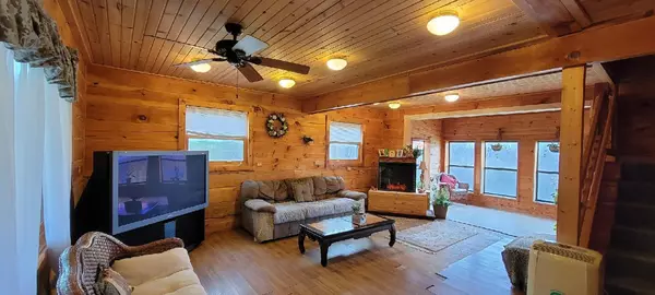 Freeman, WI 54628,10660 Wagon Trail Ln