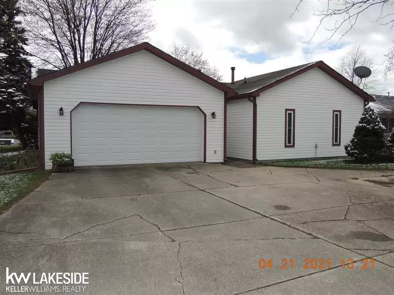 7287 Bluebill, Clay Twp, MI 48001-4105