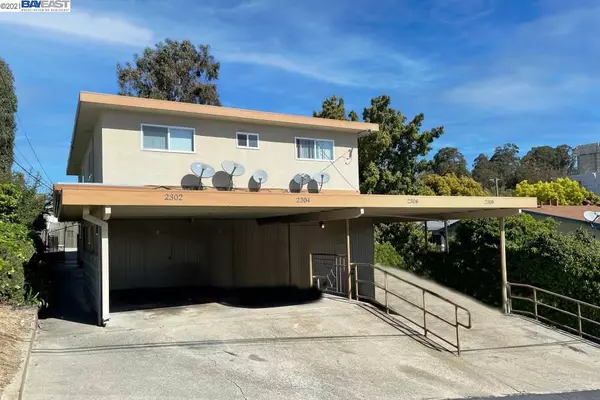 2302 John Ct, Castro Valley, CA 94546