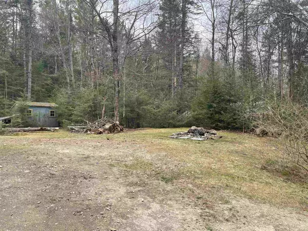 Danbury, NH 03230,43 Brookside LN