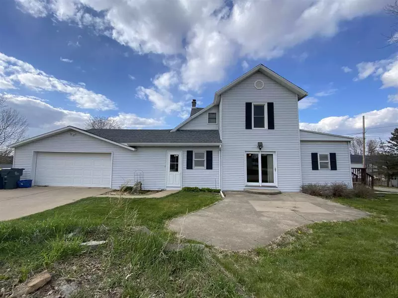 406 S Fountain St, Montfort, WI 53569-9701