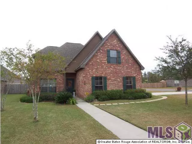 12038 CENTRAL PARK DR, Geismar, LA 70734