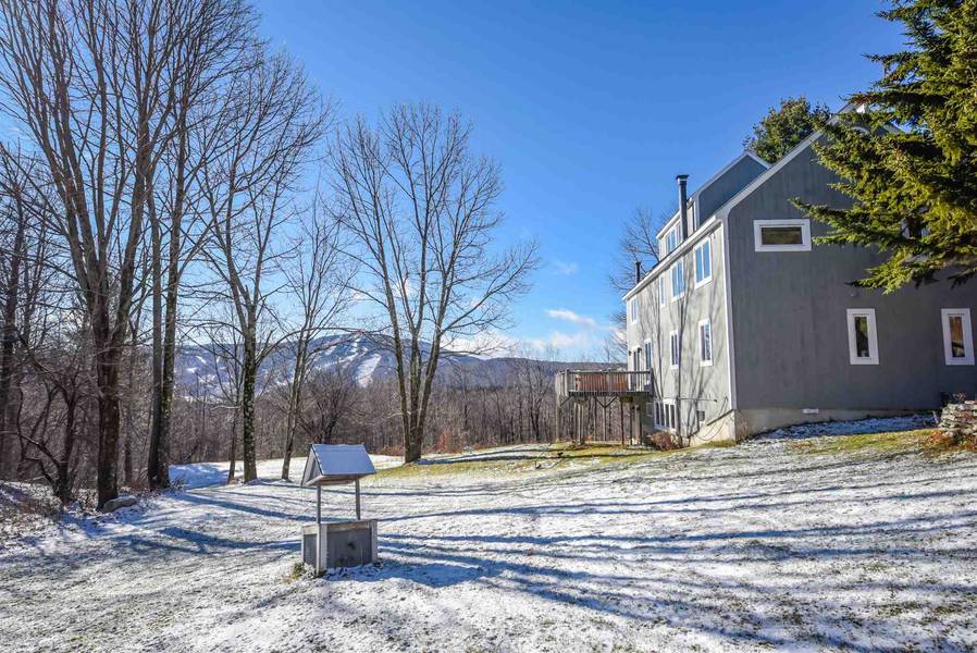 34 Upton RD, Dover, VT 05356