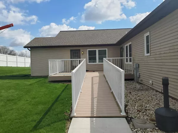 Fox Lake, WI 53933,103 Eggleston St