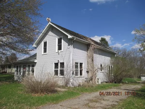 Elroy, WI 53929,112 Grove Ave