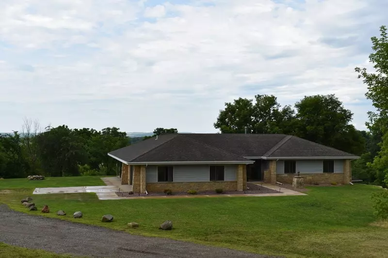 N8431 County Road E, Brooklyn, WI 53521