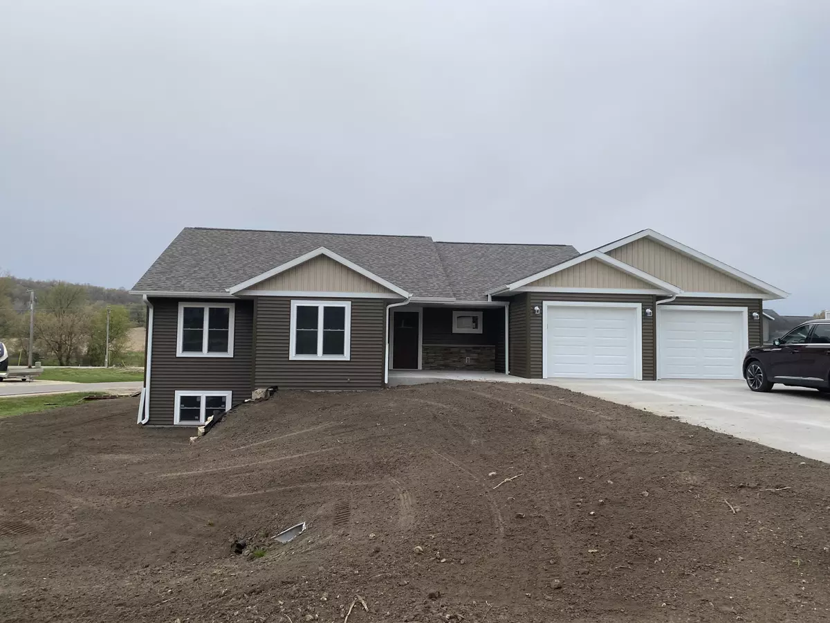 Farmington, WI 54644,N8115 Badger Ln