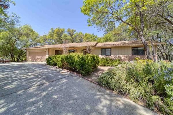 14242 Bristle Court, Penn Valley, CA 95946-9502