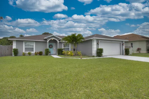 5774 NW Zinnia ST, Port Saint Lucie, FL 34986