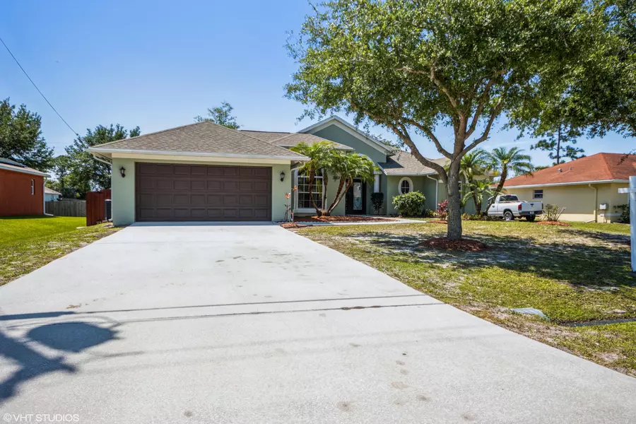 1262 SW Medina AVE, Port Saint Lucie, FL 34953