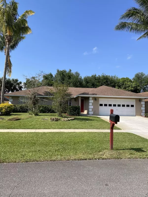 579 Toccoa RD, West Palm Beach, FL 33413