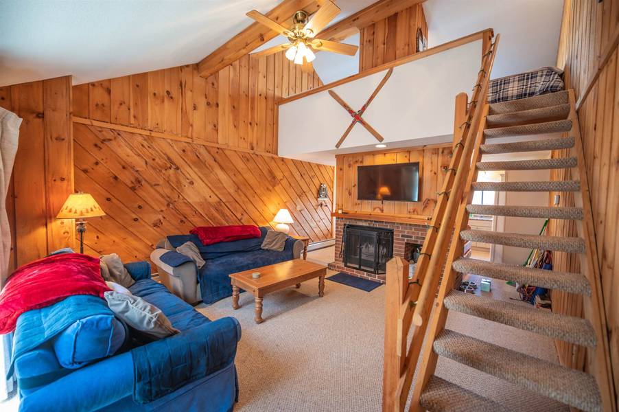 9B Brumms WAY, Dover, VT 05356