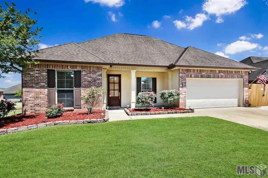 28372 GRAND TURK DR, Denham Springs, LA 70726