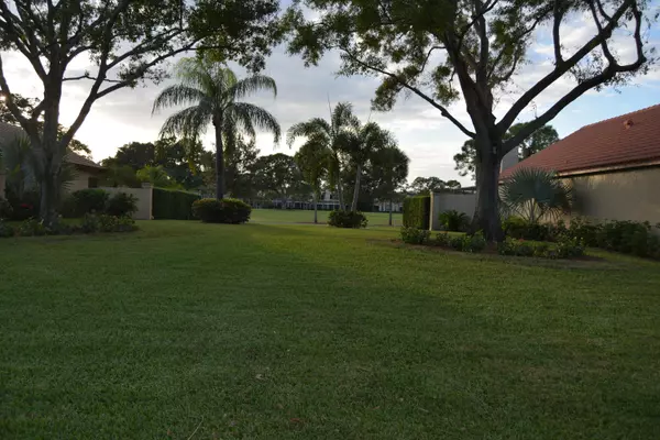 Palm Beach Gardens, FL 33418,41 N Ironwood WAY