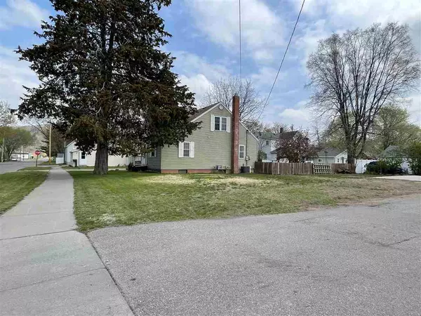 Prairie Du Chien, WI 53821,520 E Wisconsin St