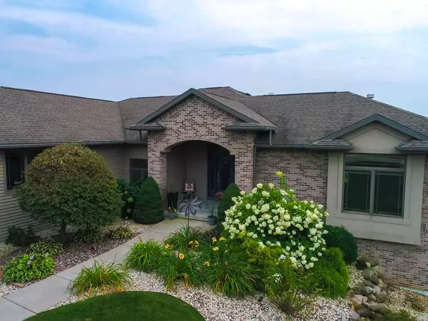 Janesville, WI 53548,403 WILLOW SPRINGS CT