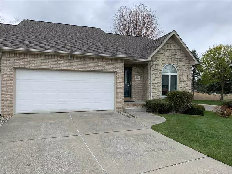 6034 Steeplechase, Grand Blanc, MI 48439