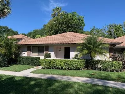 Palm Beach Gardens, FL 33418,824 Club DR