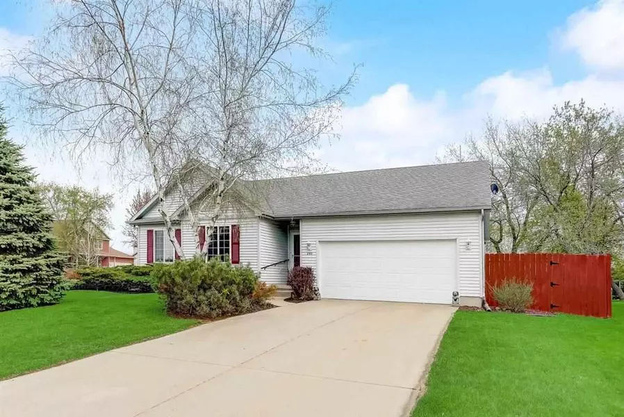 295 Westend Cir, Sun Prairie, WI 53590