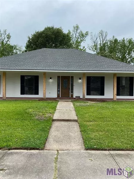 6418 CHIPPENDALE DR, Baton Rouge, LA 70817