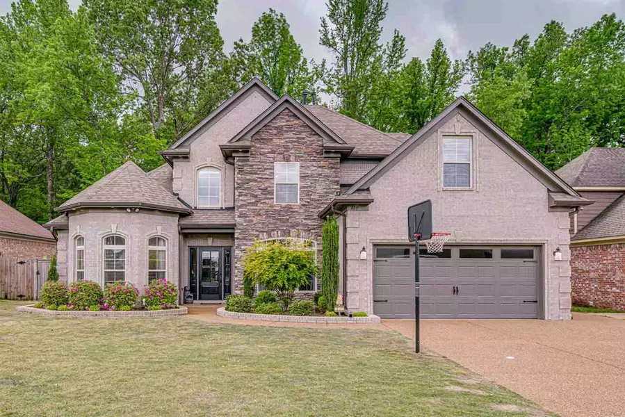 400 RUNNING BROOK LN, Oakland, TN 38060