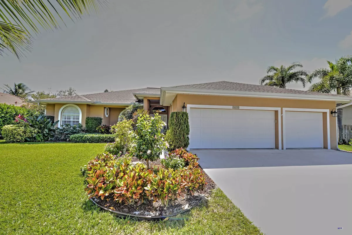 Hobe Sound, FL 33455,9618 SE Sharon ST