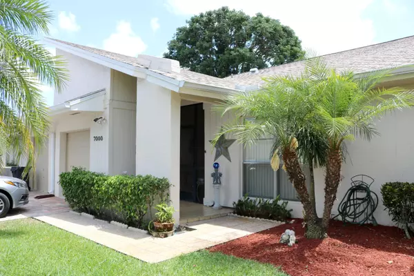 Lake Worth, FL 33467,7000 Peony PL